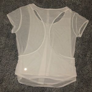 white lululemon shirt